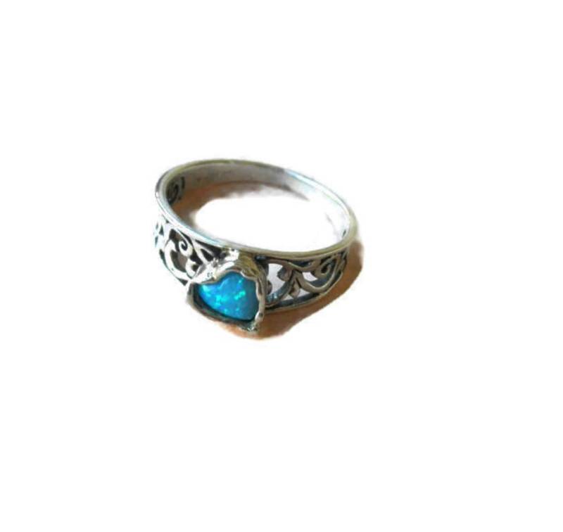 Ausverkauf Valentinstag Liebe Romantik Opal Herz Filigranen Ring - Kostenlose Sendung Ausverkauf Valentinstag Liebe Romantik Opal Herz Filigranen Ring - Kostenlose Sendung von BlessUArts