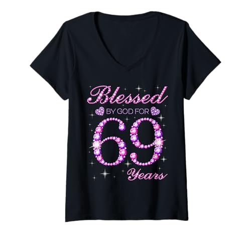 Damen Von Gott gesegnet für 69. Geburtstagsparty zum 69. Geburtstag T-Shirt mit V-Ausschnitt Damen Von Gott gesegnet für 69. Geburtstagsparty zum 69. Geburtstag T-Shirt mit V-Ausschnitt von Blessed By God Queen's Birthday Purple & Pink