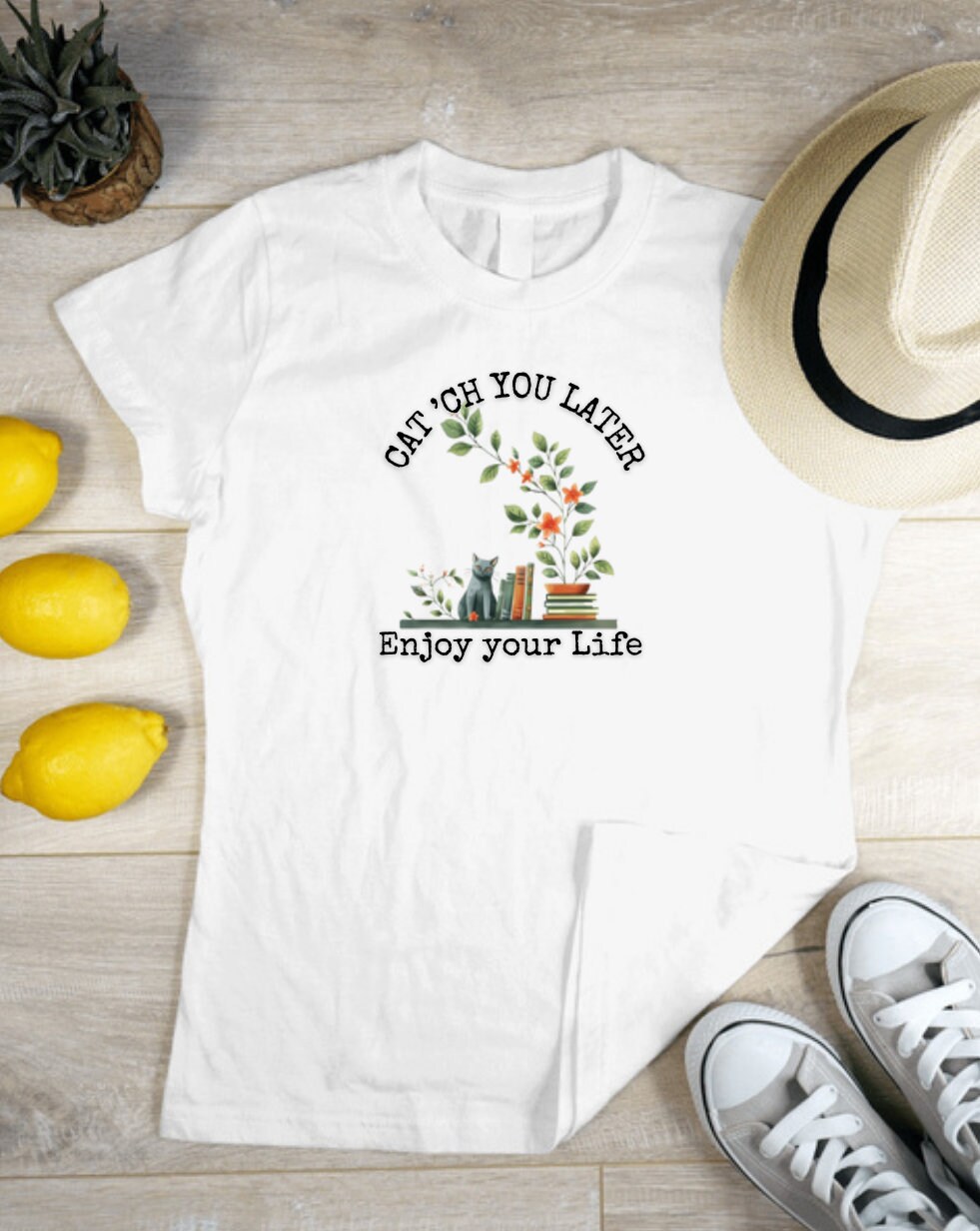 Ich Fang Dich Später, Genieße Dein Leben, Katze Sitzt Neben Büchern Und Pflanzen Dankbarkeit Natur Liebe Heavyweight T-Shirt Ich Fang Dich Später, Genieße Dein Leben, Katze Sitzt Neben Büchern Und Pflanzen Dankbarkeit Natur Liebe Heavyweight T-Shirt von BlessedFrequency
