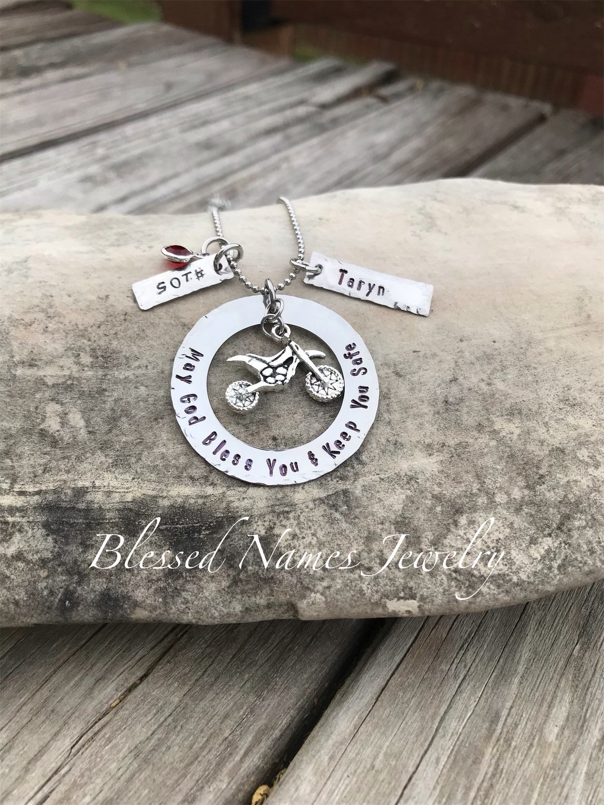Motor-Cross Halskette, Dirt Bike Schmuck, Gott Wickle Die Arme Um Ihn, Personalisierte Halskette Oder Schlüsselanhänger von BlessedNamesJewelry