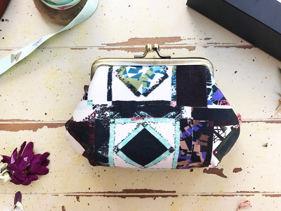 Seide Münze Geldbörse/Was Meine Mutter Zu Bekommen/Was Tochter/Kiss Schloss Stoff Verschluss Geldbörse/Change Tochter Im Gesetz Bekommen von BleuetTextiles