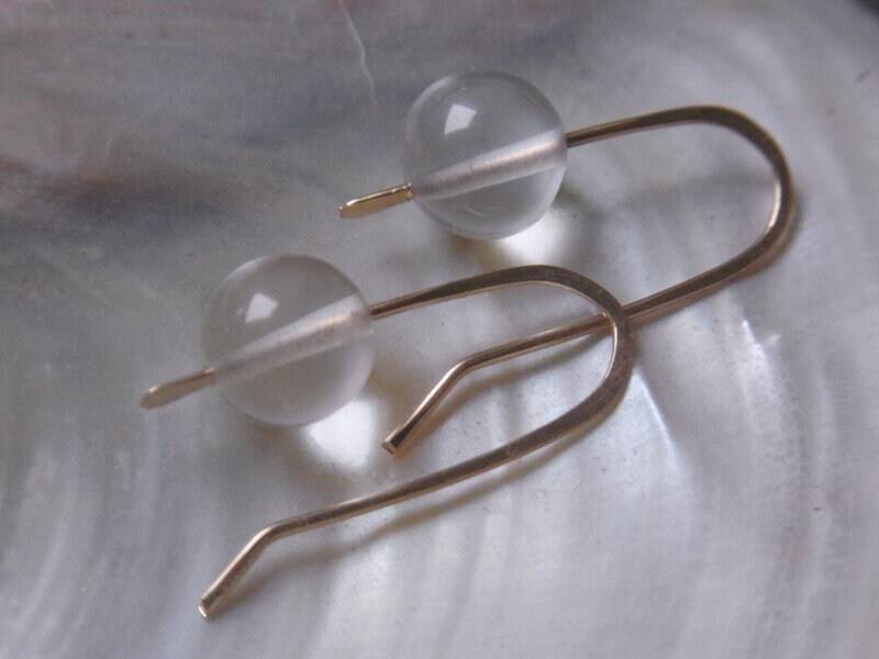 Eishauch Bergkristall Ohrrigne Ohrhänger Goldfill Ohrschmuck Edelsteinohrringe Geschenke Für Frauen von Blickfang2