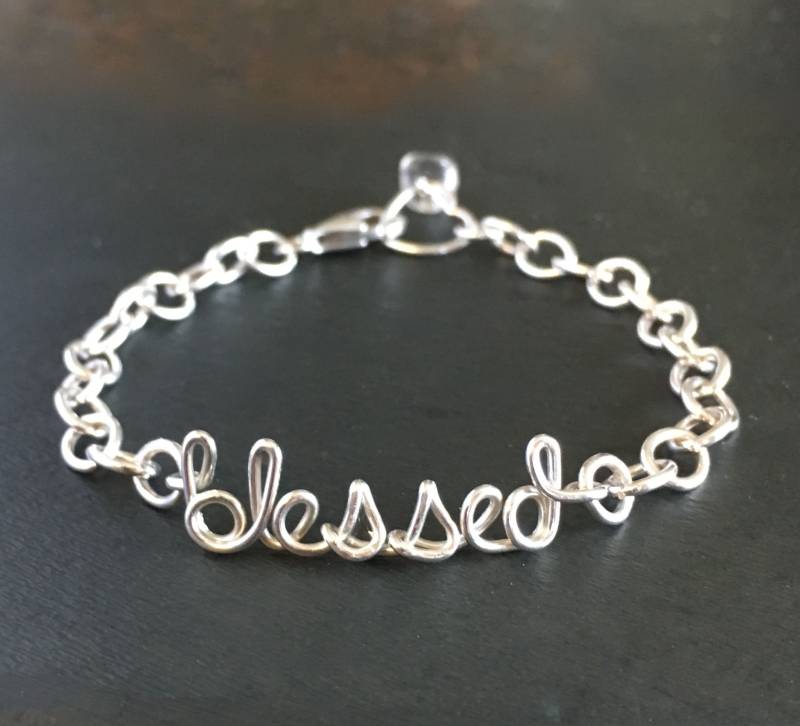 "sterling Silber "Blessed" Schrift Armband Kalligraphie Draht Schmuck." von BlighPoshJewelry