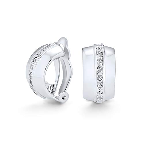Einreihige Kristallbreite Halbkreolen Clip Ohrringe Für Frauen Ohne Durchstochene Ohren Poliertes Silberfarbenes Plattiertes Messing von Bling Jewelry