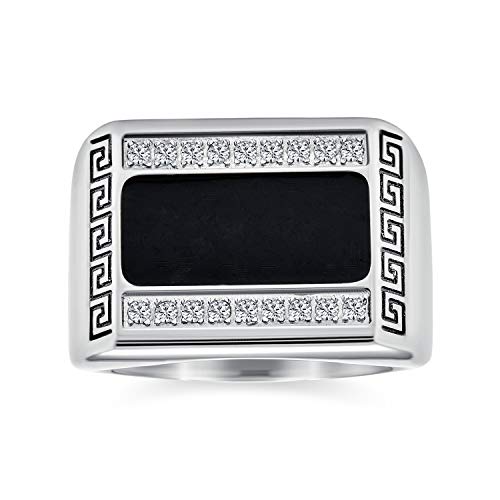 Bling Jewelry Personalisieren Geometrisches Pflaster CZ Akzent Kubisch Zirkonia Herren Rechteck Signet Statement Griechischer Schlüssel Design Band Ring Für Männer Schwarz Emaille Edelstahl von Bling Jewelry