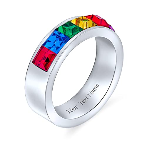 Bling Jewelry Personalisierte Gravur Unisex Bunter Pride Monat Paare CZ Regenbogenring LGBTQ Hochzeitsbandring Männer Frauen Silberton Edelstahl 8MM Individuell Graviert von Bling Jewelry