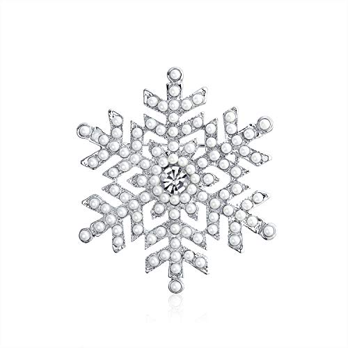 Klassische Weihnachtsfeier Simulierter Weißer Perlenkristallschneeflocken-Broschen-Schalnadel Für Frauen Versilbert von Bling Jewelry