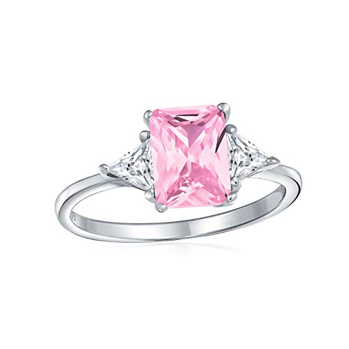Braut Vergangenheit Gegenwart Zukunft 3 Stein 3CT CZ Rosa AAA Zirkonia Rechteck Solitär Smaragd Schnitt Verlobungsring Billionen Schnitt Seite Akzent .925 Sterling Silber von Bling Jewelry