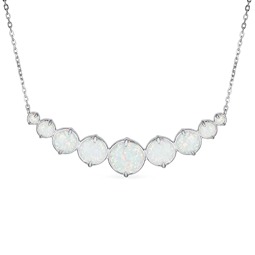 Edelstein-Anweisung Weiß Erstellt Opal 9 Multi Runde Kreis Abgestufte Kragen Halskette Für Frauen Freundin .925 Sterling Silber Oktober Birthstone von Bling Jewelry