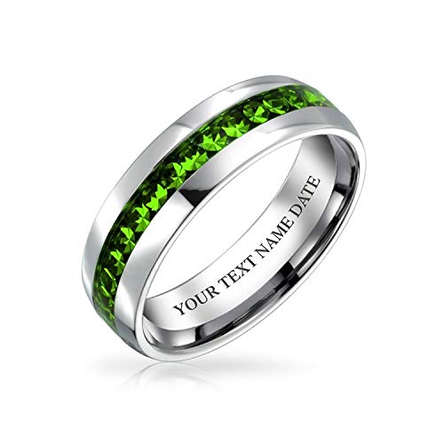 Personalisierte August Geburtsmonat Hellgrün Kanal Set Kristall Eternity Band Ring Edelstahl Brauch Graviert von Bling Jewelry