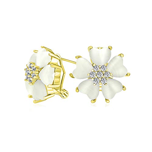 Romantische Katzenaugen Edelstein Knopf Ohrringe In Herzform Mit Blütenblättern Und Omega Clip Für Frauen Vergoldet In Gelbgold von Bling Jewelry