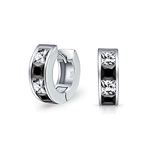 Kleine Quadratische Princess Cut Schwarz Weiß CZ Kanal Set Huggie Creolen Ohrringe Für Frauen Männer Cubic Zirconia .925 Sterlingsilber von Bling Jewelry