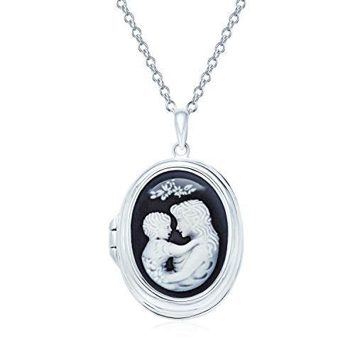 Sie Vintage Viktorianischen Stil Schwarz Weiß Geschnitzt Mutter Und Kind Liebevolle Kamee Foto Medaillon Anhänger Sohn Tochter Halskette Für Frauen .925 Sterling Silber Frauen Halten Bild Sie Vintage Viktorianischen Stil Schwarz Weiß Geschnitzt Mutter Und Kind Liebevolle Kamee Foto Medaillon Anhänger Sohn Tochter Halskette Für Frauen .925 Sterling Silber Frauen Halten Bild von Bling Jewelry