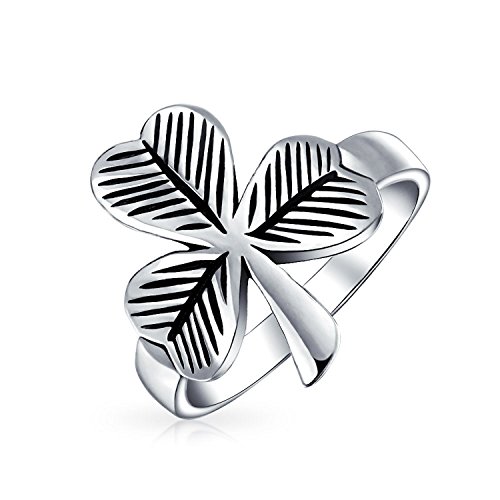 Viel Glück Himmlisch Irish Trinity Shamrock Clieber Ring For Freundin For Men Antiqued Oxidized .925 Sterling Silver von Bling Jewelry