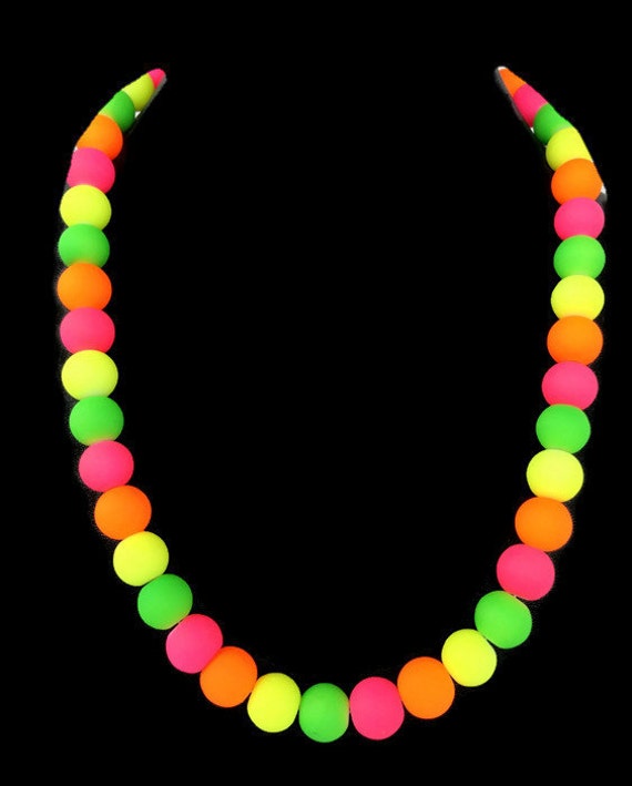 Neon Multi Color Perlenkette - Sommer Zeit Schmuck Trendy Halskette Regenbogen Neon Multi Color Perlenkette - Sommer Zeit Schmuck Trendy Halskette Regenbogen von Bling4AllSeasons