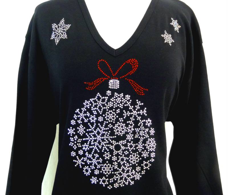 Hand Verschönert Alle Strass Weihnachten Schneeflocke Ornament Design Qualität Knit 3/4 Ärmel Top Größen Klein Bis 3x Hand Verschönert Alle Strass Weihnachten Schneeflocke Ornament Design Qualität Knit 3/4 Ärmel Top Größen Klein Bis 3x von BlingBlingFashions