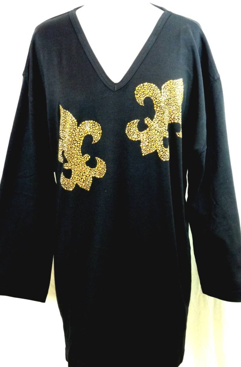 Hand Verschönerte Gold Stud Karneval Fleur De Lis Strick Top Größen S Bis Größe 3x von BlingBlingFashions