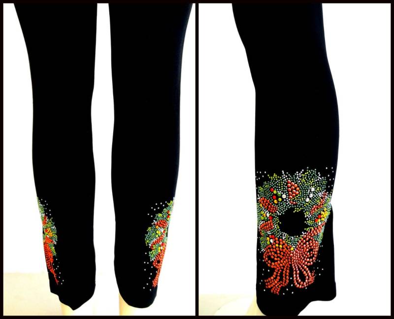 Plus Größe in Voller Länge Leggings Verziert, Strass & Stud Xmas Adventskränze Plus Größe in Voller Länge Leggings Verziert, Strass & Stud Xmas Adventskränze von BlingBlingFashions