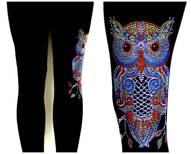 Regelmäßige Größe Capri Länge Leggings Verschönert All Rhinestone Colorful Eulendesign Regelmäßige Größe Capri Länge Leggings Verschönert All Rhinestone Colorful Eulendesign von BlingBlingFashions