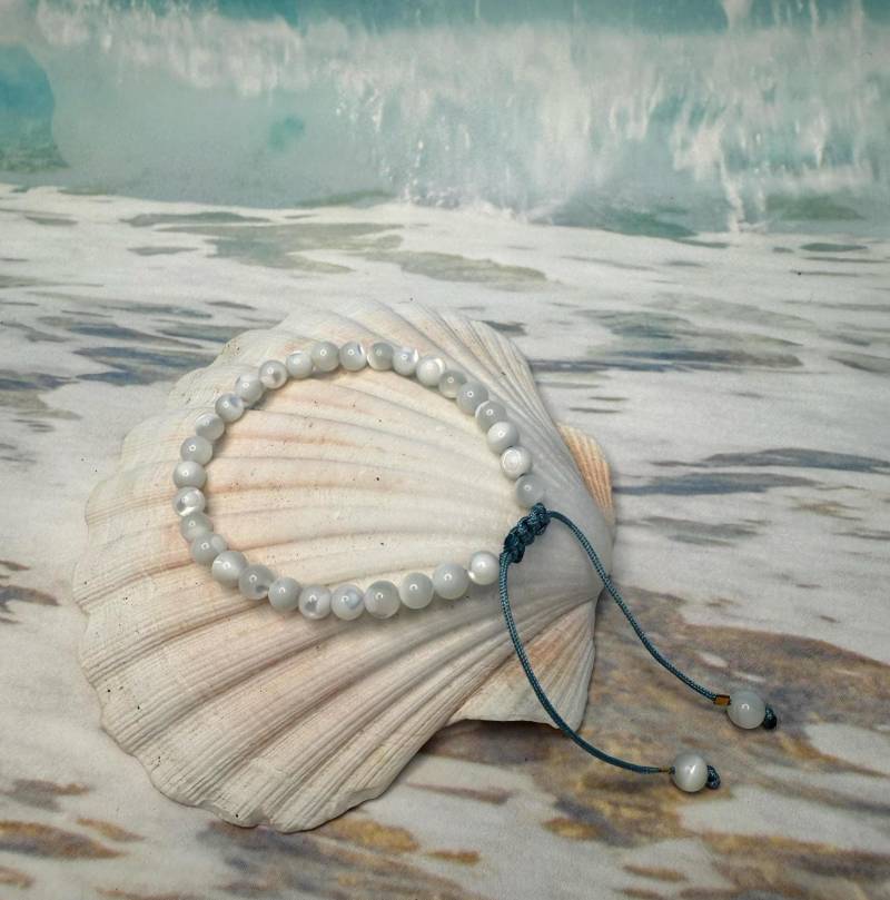 Armband Mit Perlmutt-Perlen, Verstellbar von BlingBlingMaya