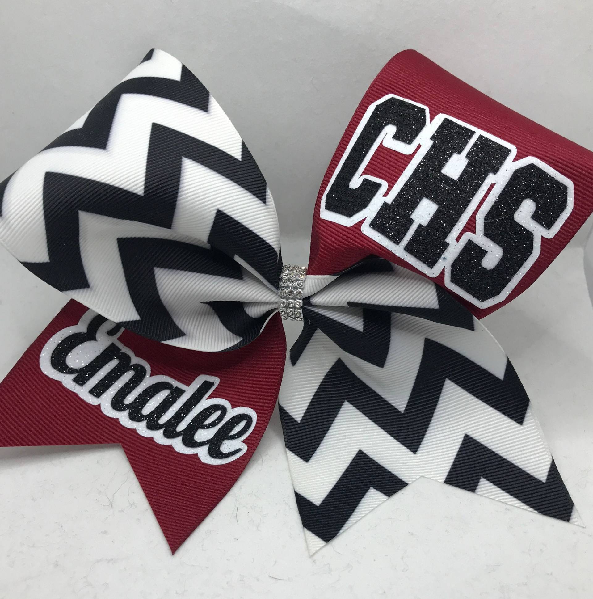 Cheer Bow Custom Chevron Schule Und Namen -Schwarz Weiß - Cardinal Scarlet Cranberry Cheer Bow Custom Chevron Schule Und Namen -Schwarz Weiß - Cardinal Scarlet Cranberry von BlingItOnCheerBowz