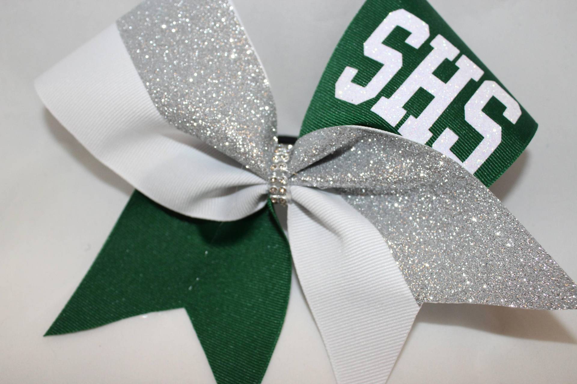 Jäger Cheer Bogen Custom Hunter Waldgrün Rips/Silber Glitter Weiße Ripsband Jede Schule Initialen Günstige Team Bögen Jäger Cheer Bogen Custom Hunter Waldgrün Rips/Silber Glitter Weiße Ripsband Jede Schule Initialen Günstige Team Bögen von BlingItOnCheerBowz