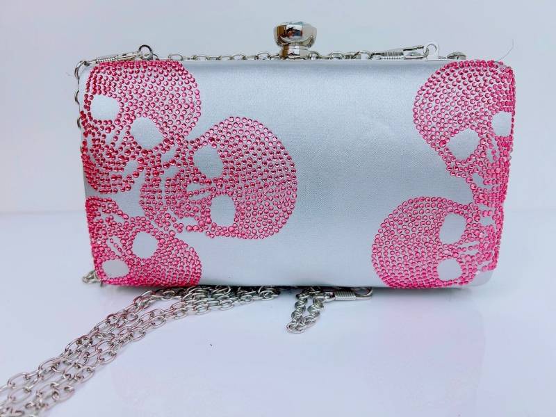 Blingustyle Swarovski Lady Totenkopf Kristall Diamante Abendunterarmtasche 08 von BlingUstyle