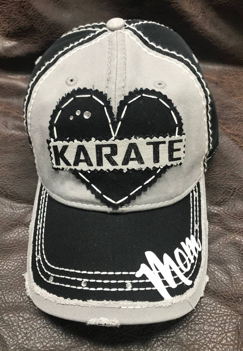 Karate Mama Bling Hut - Kampfsport Personalisierte Benutzerdefinierte Name Anpassbare Hut-Herz Und Banner Patch Karate Mama Bling Hut - Kampfsport Personalisierte Benutzerdefinierte Name Anpassbare Hut-Herz Und Banner Patch von BlingirlSpirit