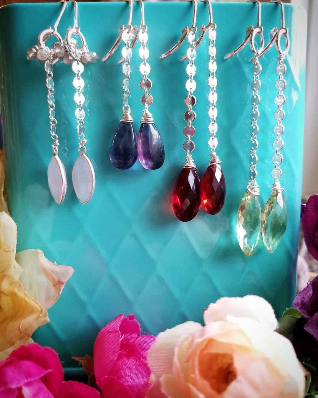 Edelstein-Dangle Ohrringe, Sterling Silber Chain Kette, Roter Qaurtz, Rosa Chalcedon, Fluorit, Lemon Quartz, Drop Ohrringe Edelstein-Dangle Ohrringe, Sterling Silber Chain Kette, Roter Qaurtz, Rosa Chalcedon, Fluorit, Lemon Quartz, Drop Ohrringe von BlissandBloomStudio