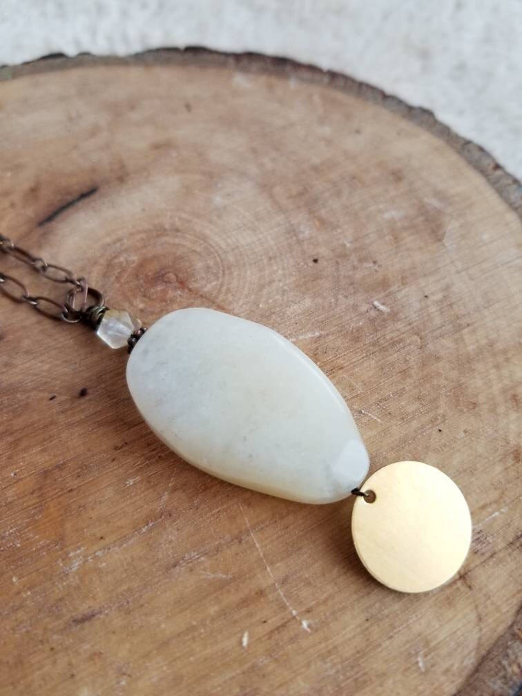 Gelbe Stein Anhänger, Aventurin Halskette, Gelbe Edelstein Messing Und Perle Scheibe, Boho Anhänger Gelbe Stein Anhänger, Aventurin Halskette, Gelbe Edelstein Messing Und Perle Scheibe, Boho Anhänger von BlissandBloomStudio