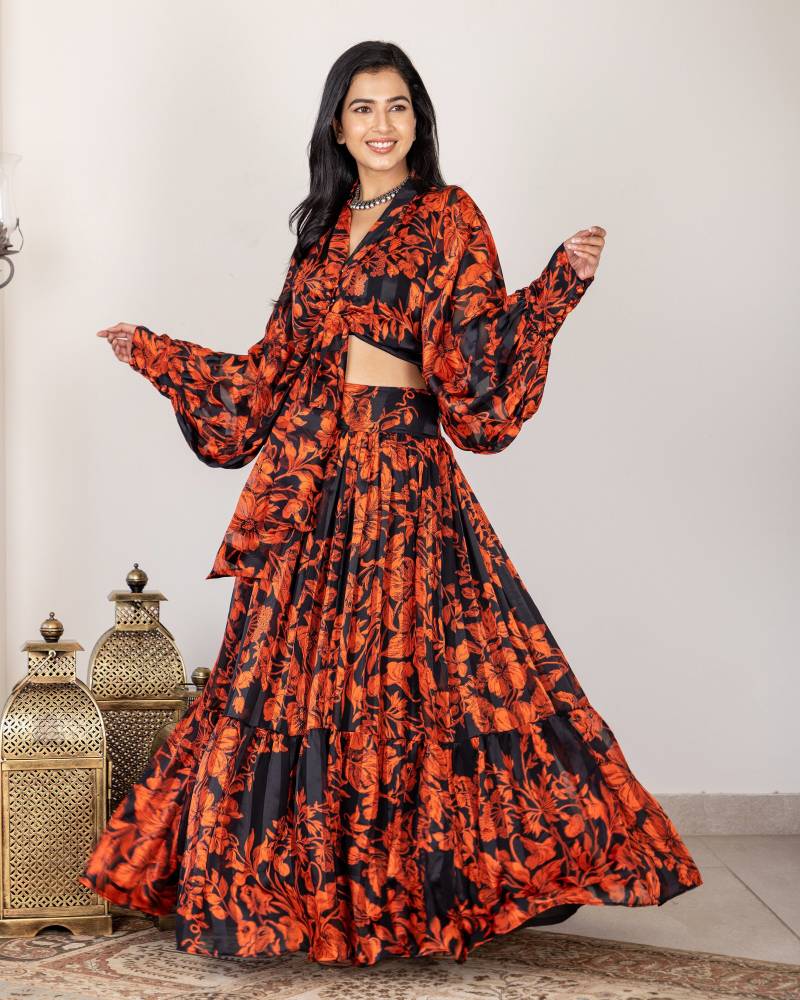 Geknotetes Top| Rock Set| Importiert Georgette| Seidensatin Geschwungener Rock| Kleid| Orangenes Florales Oberteil von BlocksbyInaraJaipur