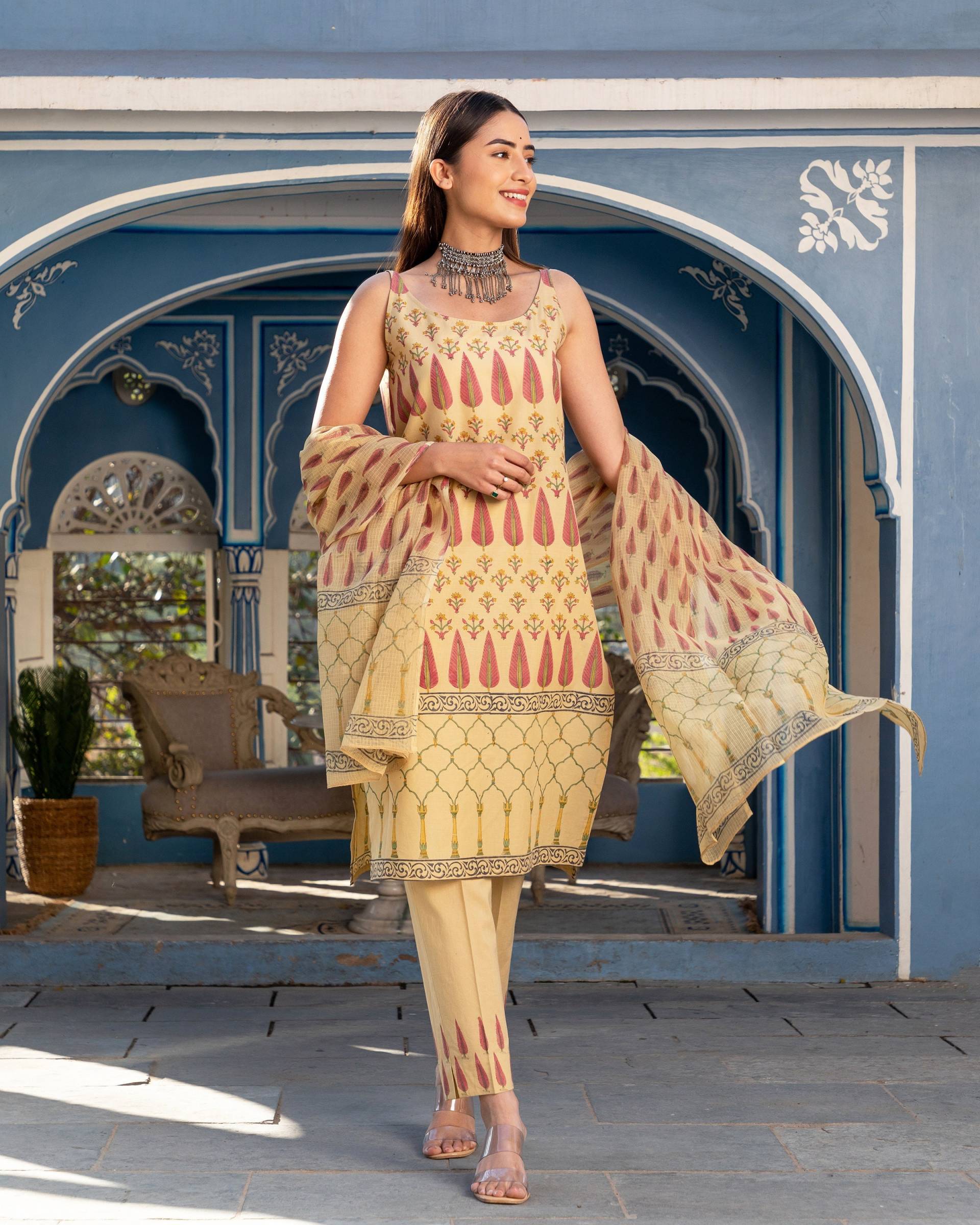 Hand Block Print Baumwolle Spaghetti Anzug Set Elfenbein Farbe Spaghetti-Trägern Sommer Blumen Kleid Kurta von BlocksbyInaraJaipur