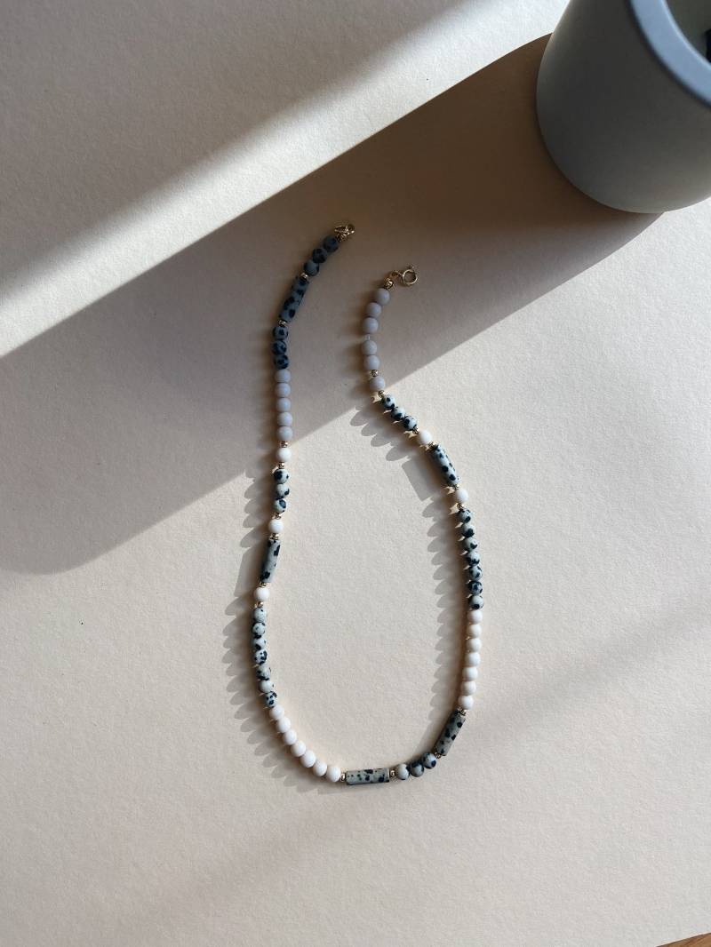 Kette Handmade Aus Natursteinen Jaspis Dalmatiner Und Kieselsteinen Perlen Kette Handmade Aus Natursteinen Jaspis Dalmatiner Und Kieselsteinen Perlen von BlondeBerlinshop