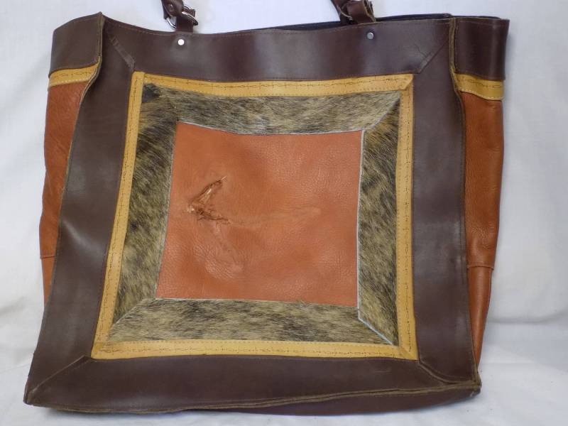 Leder Hobo Tasche Mit Pfeil Brand Und Haaren Auf von BlondinaBigTruck