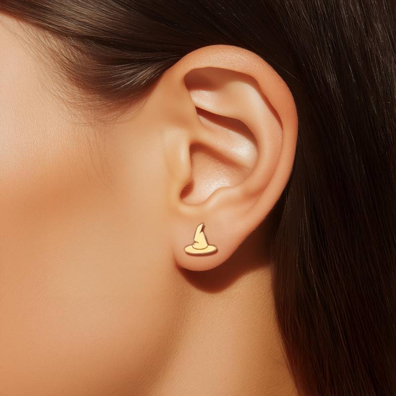 24K Gold Fill Hexenhut Ohrstecker Halloween Schmuck von BloobleeJewelry
