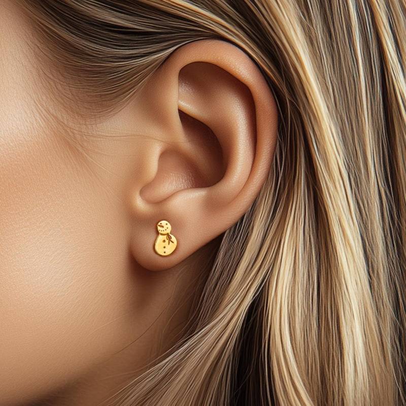 24K Gold Fill Schneemann Ohrringe Handgemachter Schmuck Für Die Wintertage von BloobleeJewelry
