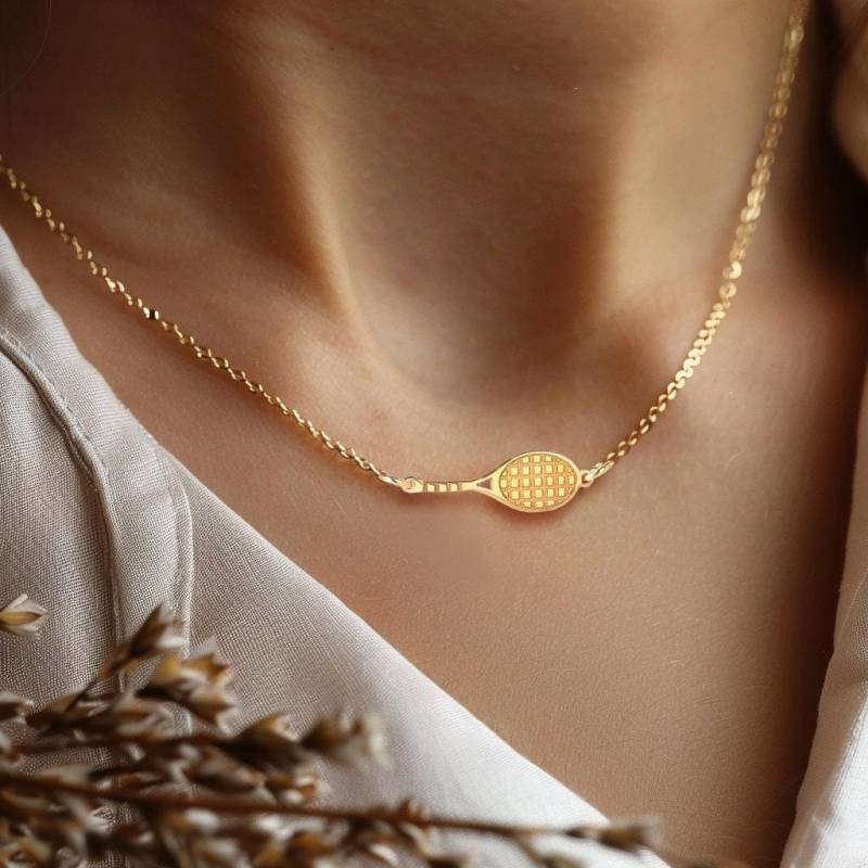 24K Gold Fill Tennisschläger-Halskette Sportanhänger von BloobleeJewelry