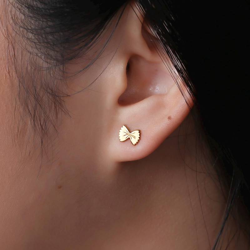 24K Gold Filled Fliege Pasta Ohrringe von BloobleeJewelry