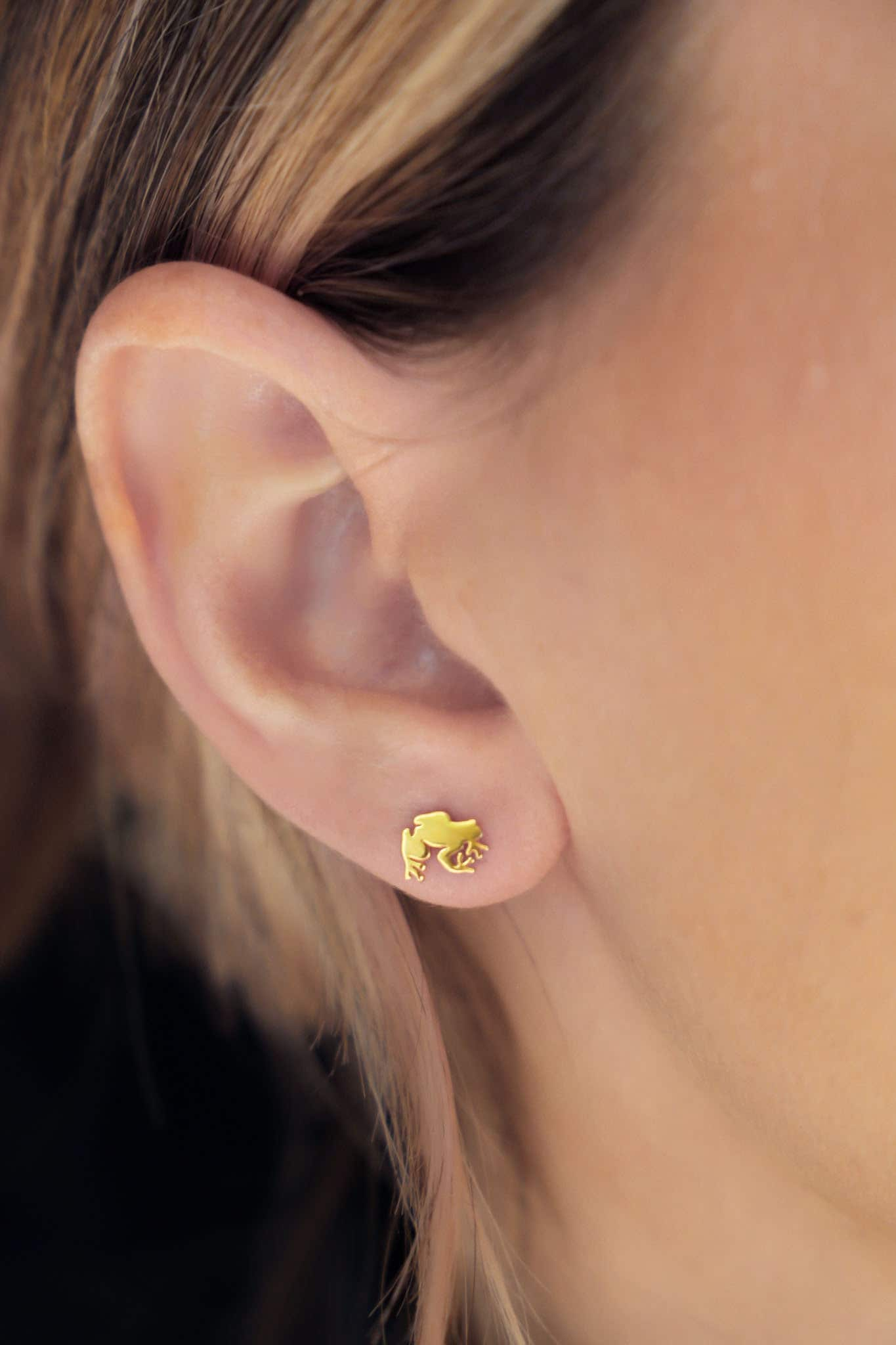 24K Gold Füllen Frosch Ohrringe Winzige Ohrstecker Süßer Zierlicher Schmuck Perfekter Knorpelohrring Sonderbare Geschenk Für Mädchen von BloobleeJewelry