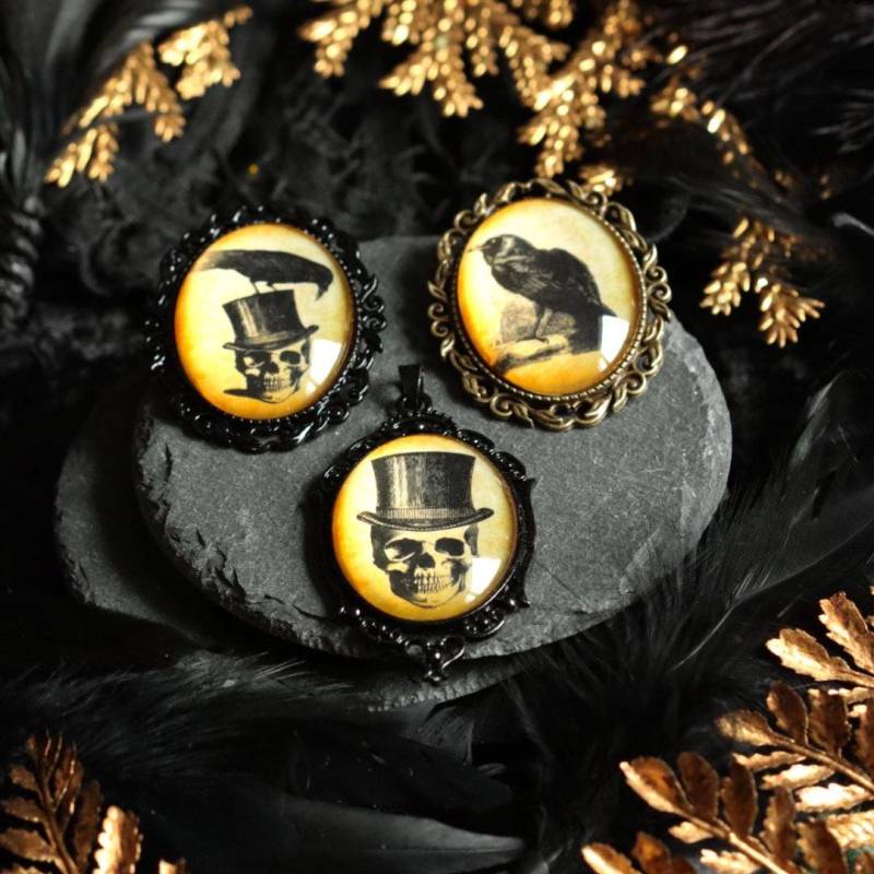 Schädel Zylinder Rabe Anhänger Und Ohrringe in Schwarz Als Vintage Kette Für Gothic Outfit Cosplay Schmuck von BloodyBrilliants