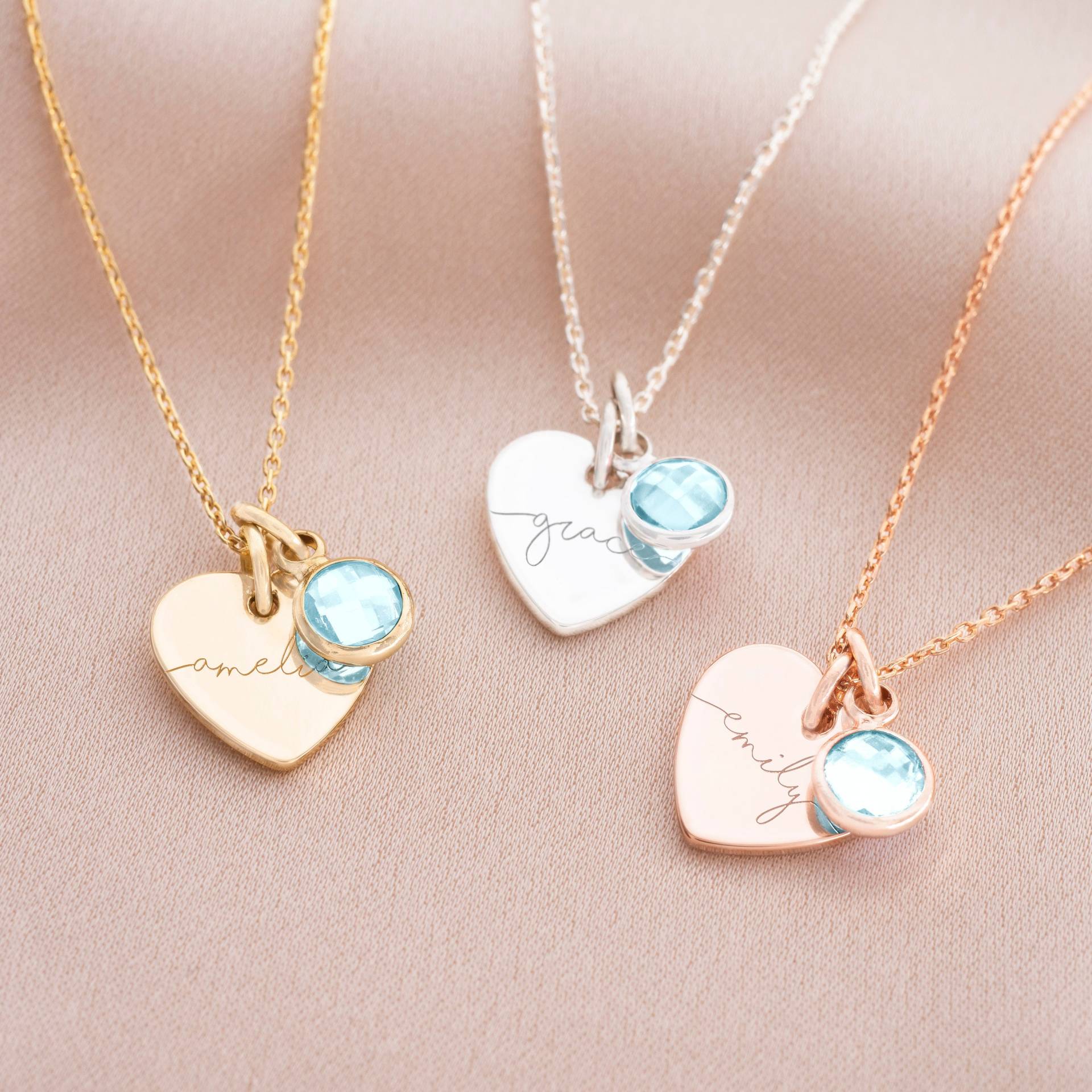 Esme Herz Und März Geburtsstein Personalisierte Namenskette Aquamarin Schmuck Geschenk Für Sie Geburtstagsgeschenk Bloom Boutique von BloomBoutiqueUK