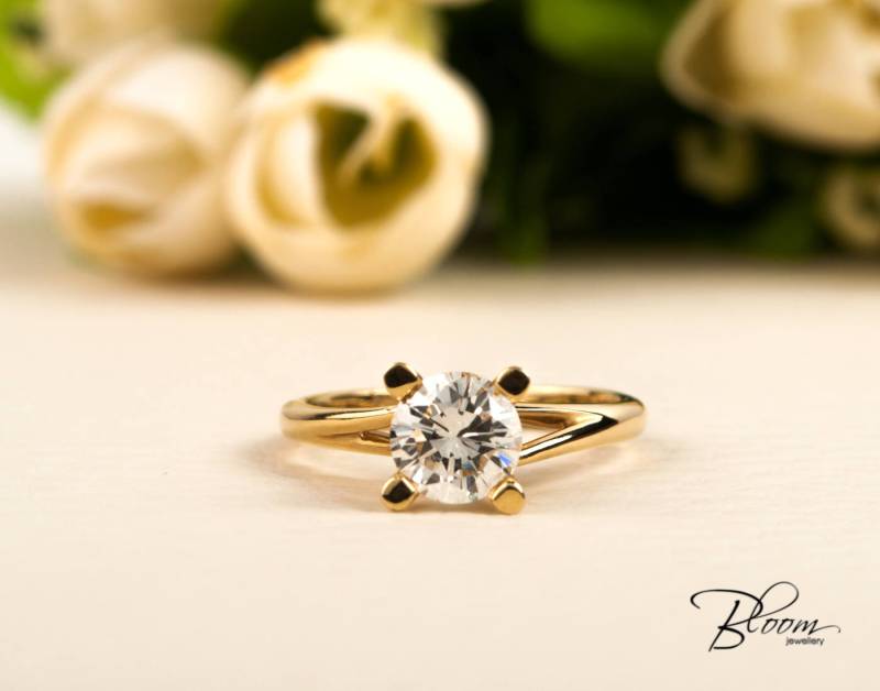 Echter Diamant-Verlobungsring Zertifizierter Stein 0.86 Ct. 18K Gelbgold Bloomdiamonds von BloomDiamonds