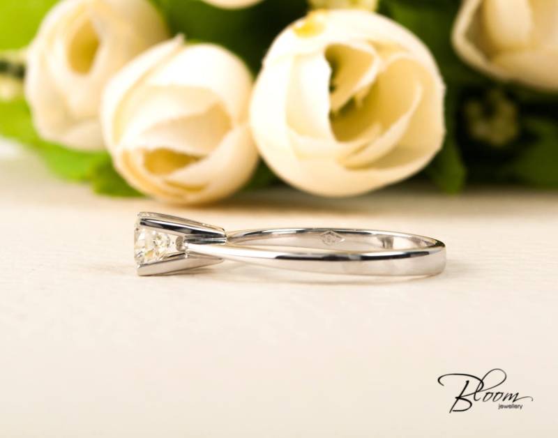 Halbkarat Diamant Ring 0, 50 Ct 18K Weißgold - Verlobung Hochzeitsvorschlag Bloomdiamonds von BloomDiamonds