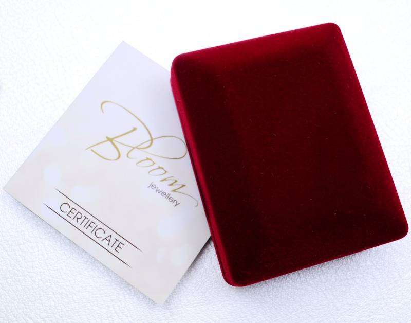 Jesus Nails Cross Halskette 14K Gold Anhänger, Schwarzes Lederband von BloomDiamonds