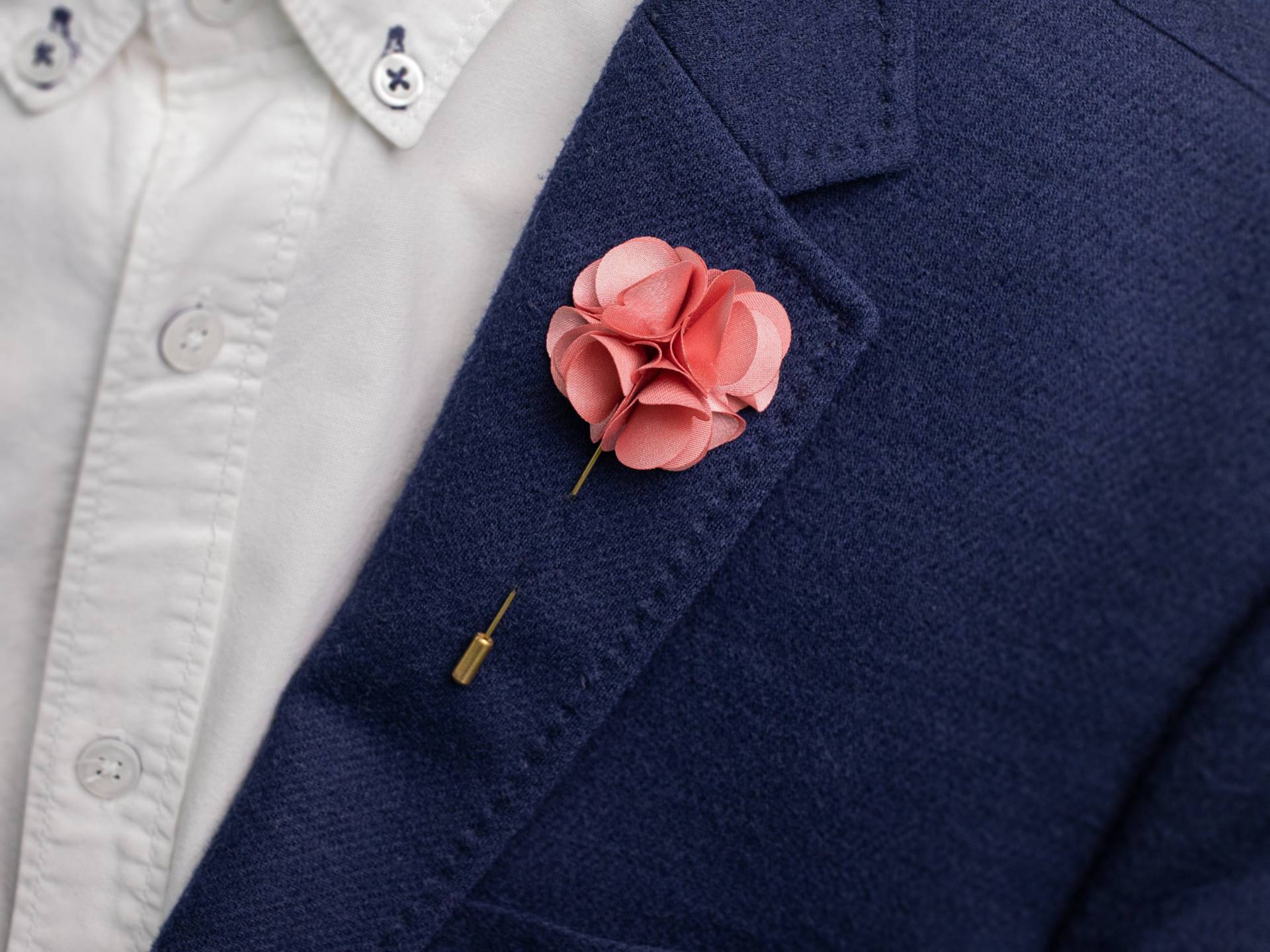 Herren Anzug Boutonniere, Revers Stick Pin, Büro Accessoires, Floral Brosche, Geschenk Unter 20 Herren Anzug Boutonniere, Revers Stick Pin, Büro Accessoires, Floral Brosche, Geschenk Unter 20 von BloomLapelPins