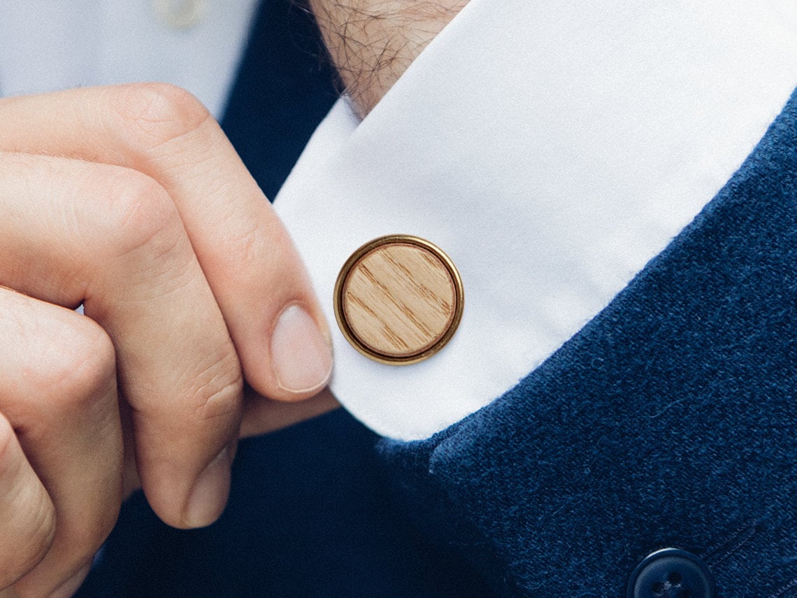 Personalisiertes Geschenk Für Männer, Eschenholz Manschettenknöpfe, Moderner Mann Anzug Hochzeit Groomsmen Vorschlag Geschenk, Holz Jahrestag Ihn von BloomLapelPins