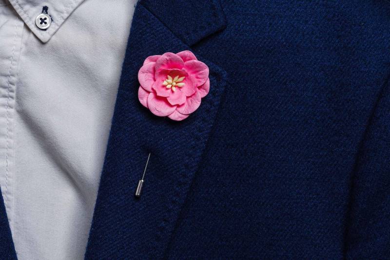 Rosa Farbe Boutonniere, Rose Papierblumen Brosche Pin, Elegante Männer Revers Geschenk Für Papa Oder Bräutigam von BloomLapelPins