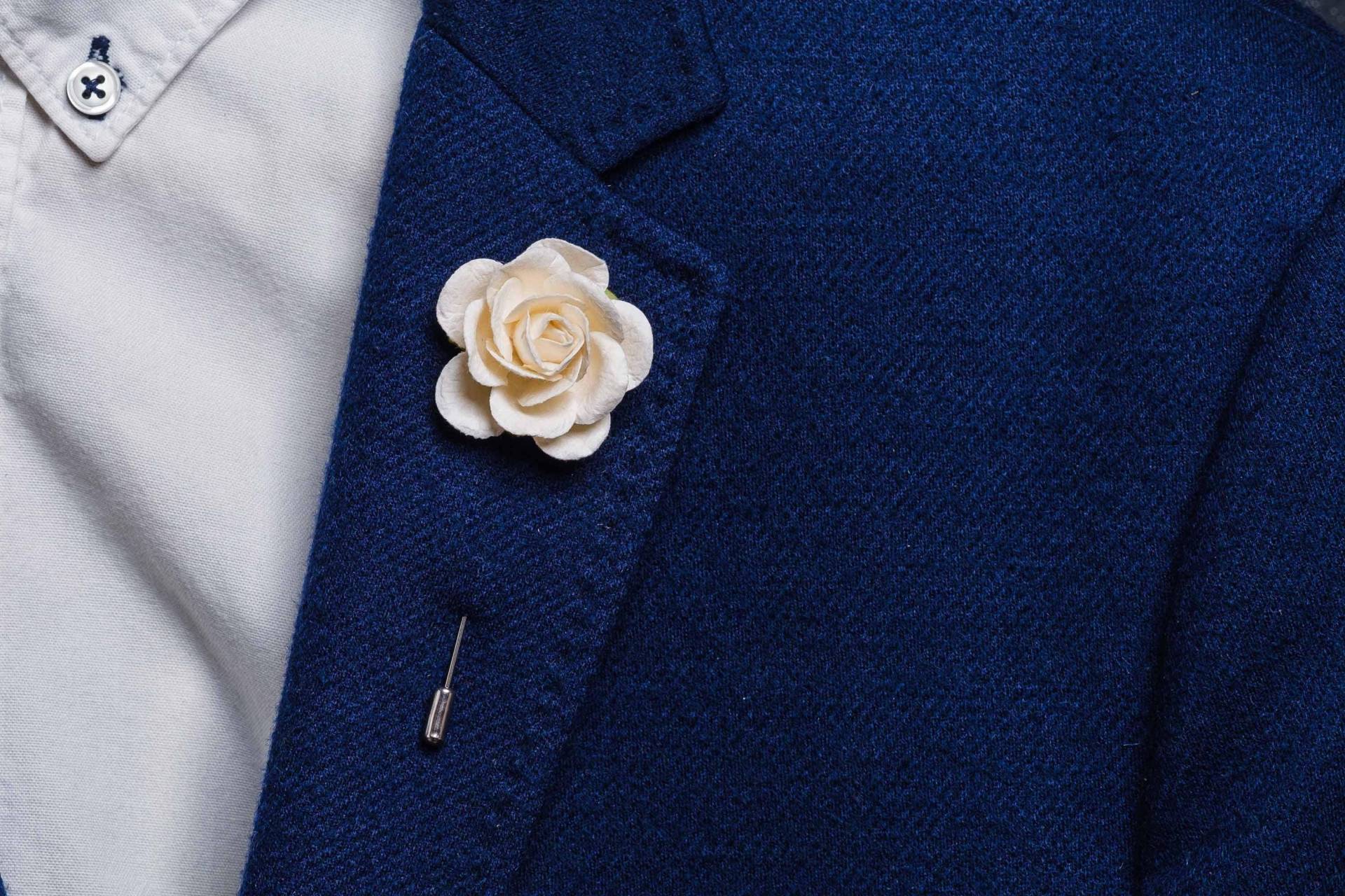 Sanfte Elfenbein Rose Brosche Für Männer Anzug - Bräutigam Geschenkidee Formelle Veranstaltung Anstecknadel Elegante Boutonniere von BloomLapelPins