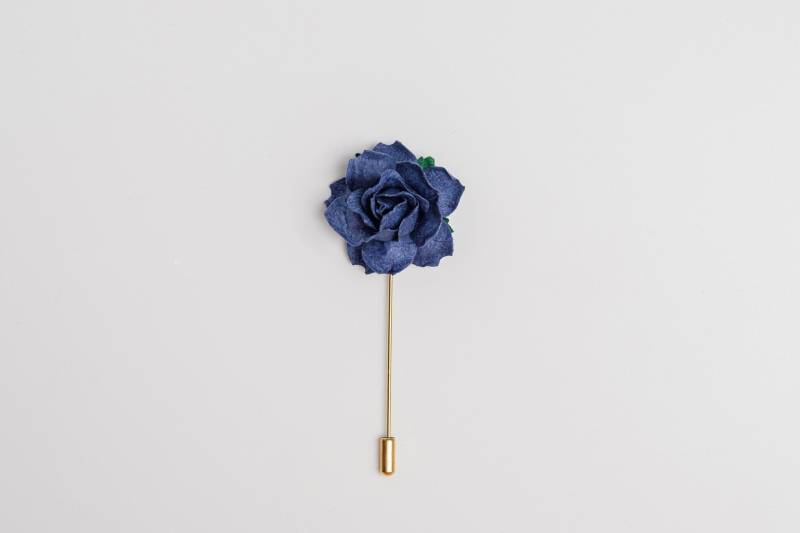 Zottel-Marine-Blau-Anzugsbrosche Mit Goldener Oder Silberner Nadel, Elegante Formale Anstecknadel Für Herren, Einzigartige Statement-Boutonniere Zottel-Marine-Blau-Anzugsbrosche Mit Goldener Oder Silberner Nadel, Elegante Formale Anstecknadel Für Herren, Einzigartige Statement-Boutonniere von BloomLapelPins