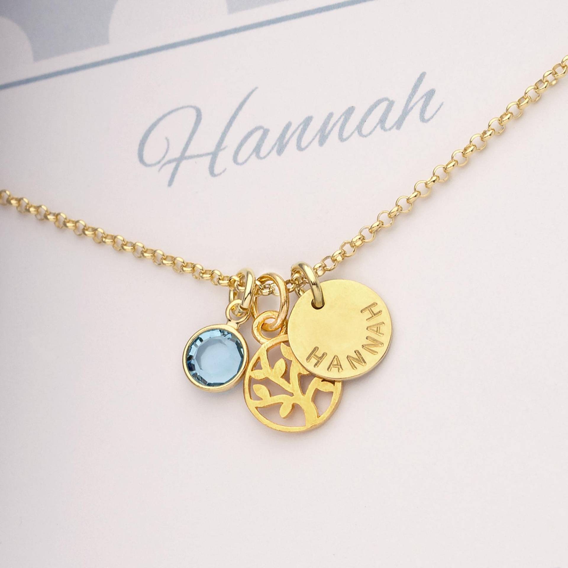 Goldene Namenskette Mit Gravur Lebensbaum Geburtsstein Und Geschenkbox, Geschenk Konfirmation, Taufe, Geburtstag Von Bloomgart Goldene Namenskette Mit Gravur Lebensbaum Geburtsstein Und Geschenkbox, Geschenk Konfirmation, Taufe, Geburtstag Von Bloomgart von Bloomgart